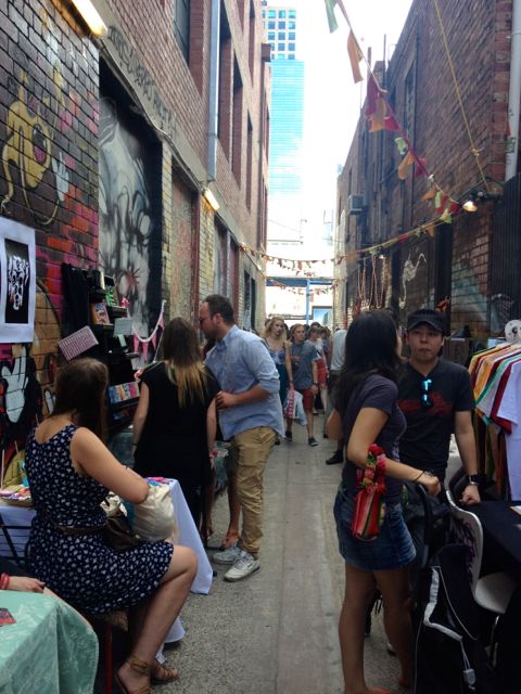 The Blender Lane Artists' Market, where I met an amazing lady selling incredible photos mounted on reclaimed wood to raise money for orphanages and schools they're building in Africa. This lady volunteers a lot of her time in addition to her day job as a domestic violence social worker. Just amazing.