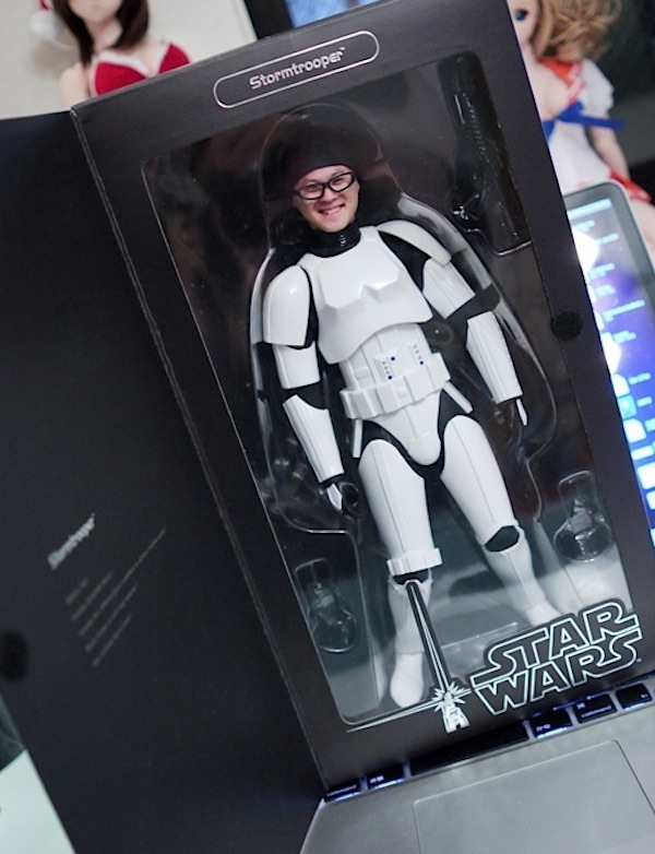 Boys will be boys... [Image from DesignTaxi, original from japanculture.jp]